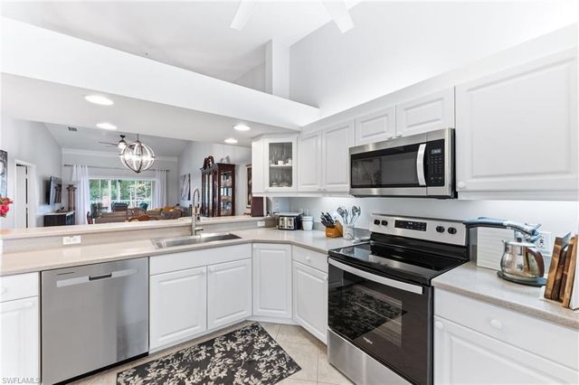 6840 Beach Resort DR 16, Naples, FL 34114