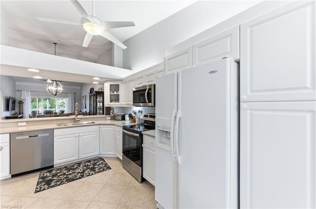 6840 Beach Resort DR 16, Naples, FL 34114