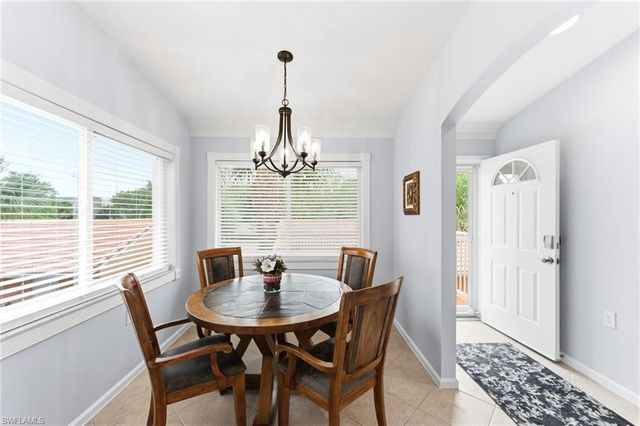 6840 Beach Resort DR 16, Naples, FL 34114