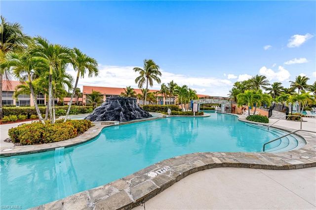 6840 Beach Resort DR 16, Naples, FL 34114