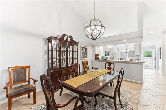 6840 Beach Resort DR 16, Naples, FL 34114