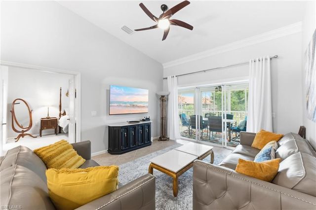 6840 Beach Resort DR 16, Naples, FL 34114