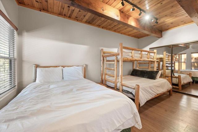 43580 Ridge Crest Drive, Big Bear, CA 92315