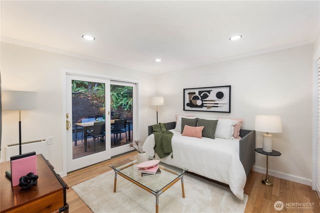 1644 32nd Avenue W, Seattle, WA 98199