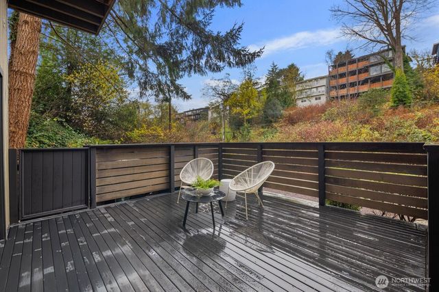 1644 32nd Avenue W, Seattle, WA 98199