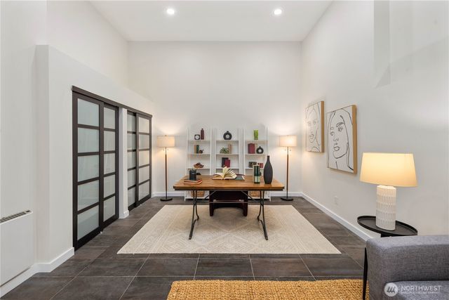 1644 32nd Avenue W, Seattle, WA 98199