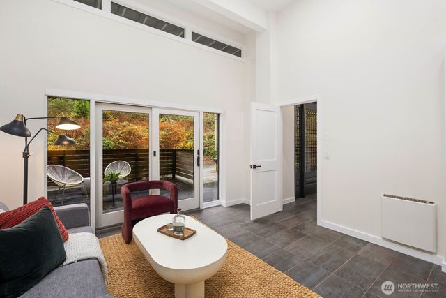 1644 32nd Avenue W, Seattle, WA 98199