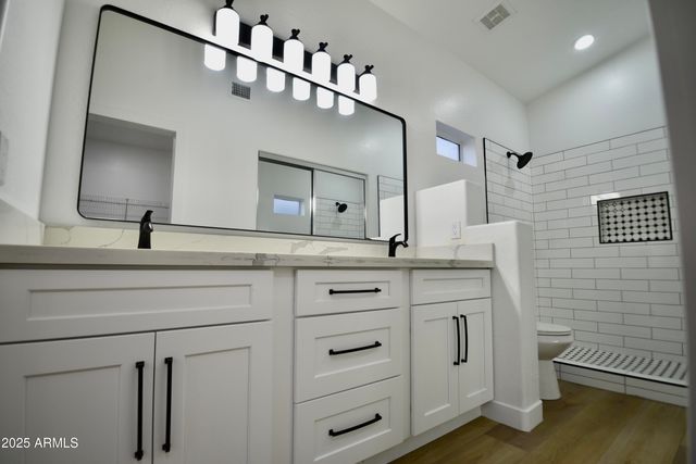 10053 E CAPRI Avenue, Mesa, AZ 85208