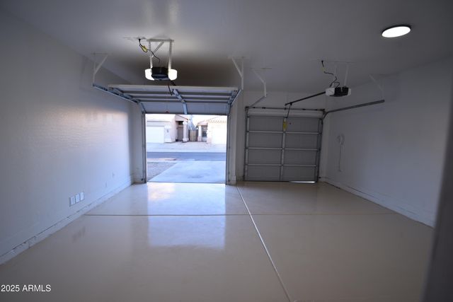 10053 E CAPRI Avenue, Mesa, AZ 85208