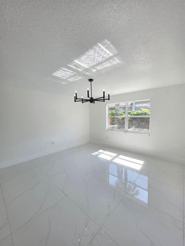 5466 NW 92nd Avenue, Sunrise, FL 33351