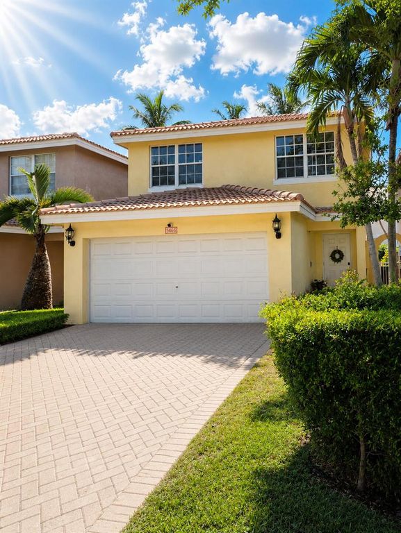 5466 NW 92nd Avenue, Sunrise, FL 33351