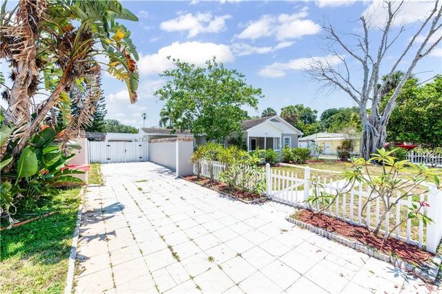 1864 20th Avenue, Vero Beach, FL 32960
