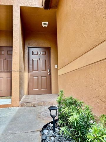 1498 Barcelona Way 3-21, Weston, FL 33327