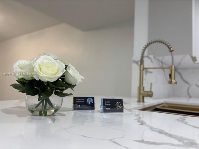 1498 Barcelona Way 3-21, Weston, FL 33327