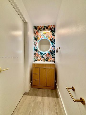 1498 Barcelona Way 3-21, Weston, FL 33327
