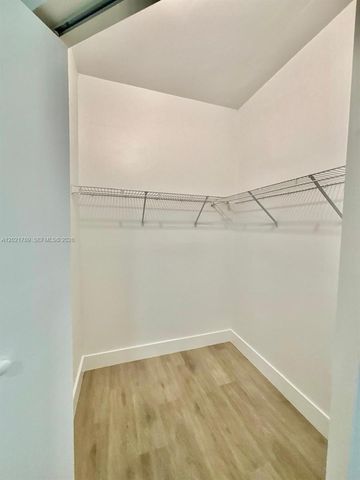 1498 Barcelona Way 3-21, Weston, FL 33327