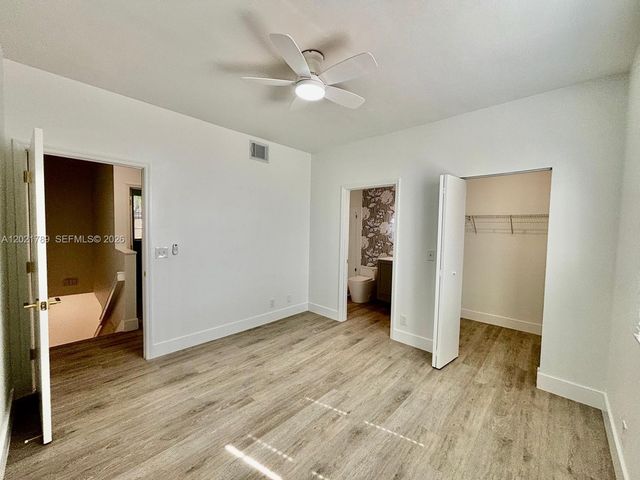 1498 Barcelona Way 3-21, Weston, FL 33327