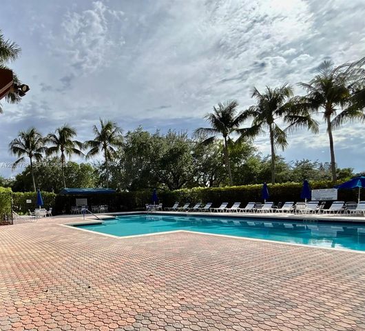 1498 Barcelona Way 3-21, Weston, FL 33327