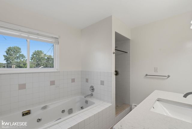 39904 Elmite Street, Harrison Twp, MI 48045