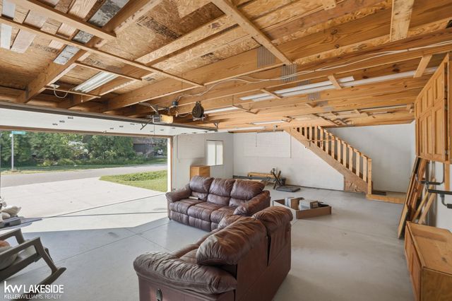 39904 Elmite Street, Harrison Twp, MI 48045