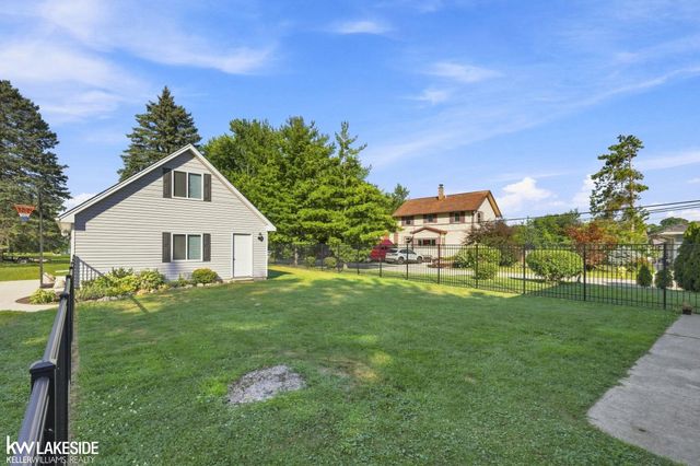 39904 Elmite Street, Harrison Twp, MI 48045