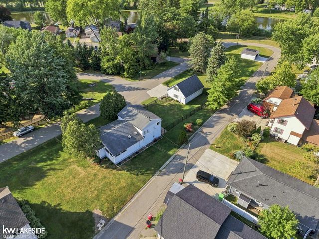 39904 Elmite Street, Harrison Twp, MI 48045