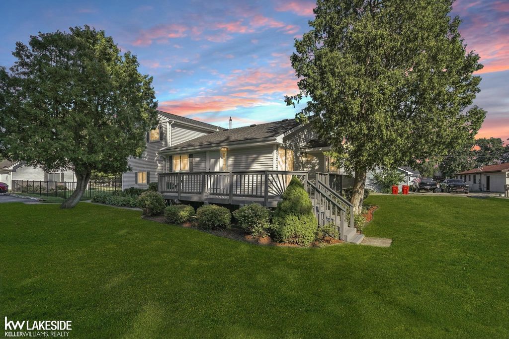 39904 Elmite Street, Harrison Twp, MI 48045