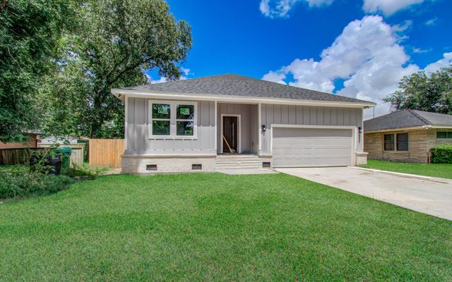 5447 N Shady Creek Drive, Houston, TX 77017
