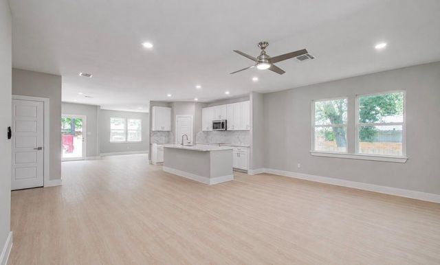 5447 N Shady Creek Drive, Houston, TX 77017