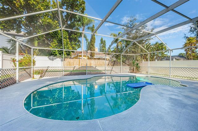 443 BRILAND STREET, Tarpon Springs, FL 34689