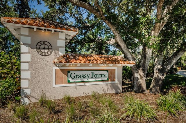 443 BRILAND STREET, Tarpon Springs, FL 34689