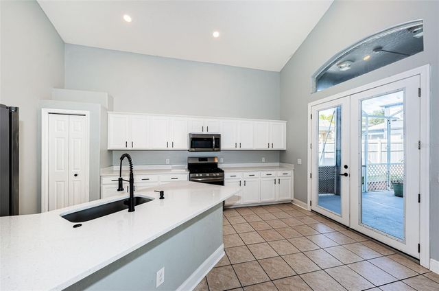 443 BRILAND STREET, Tarpon Springs, FL 34689