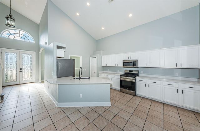 443 BRILAND STREET, Tarpon Springs, FL 34689