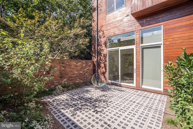 446 RIDGE ST NW, Washington, DC 20001