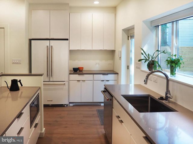 446 RIDGE ST NW, Washington, DC 20001