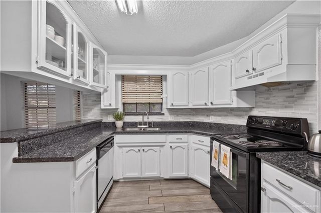 109 W Garfield Street, San Juan, TX 78589
