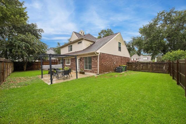4011 Beechwood Drive, Pearland, TX 77584