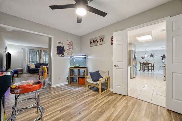 4011 Beechwood Drive, Pearland, TX 77584