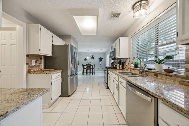 4011 Beechwood Drive, Pearland, TX 77584