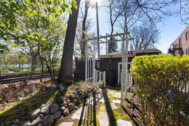 48 N Emerson St 1, Wakefield, MA 01880