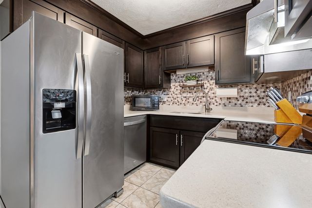 48 N Emerson St 1, Wakefield, MA 01880