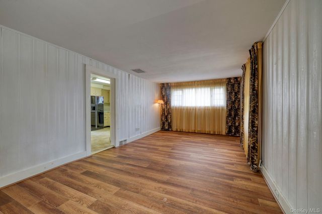 37 Hanford Street, Middletown, NY 10940