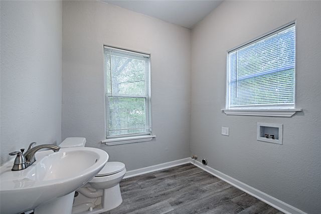 606 E Brin Street, Terrell, TX 75160