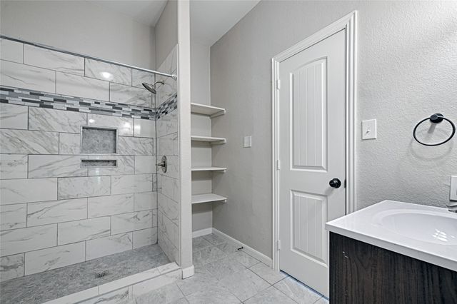 606 E Brin Street, Terrell, TX 75160