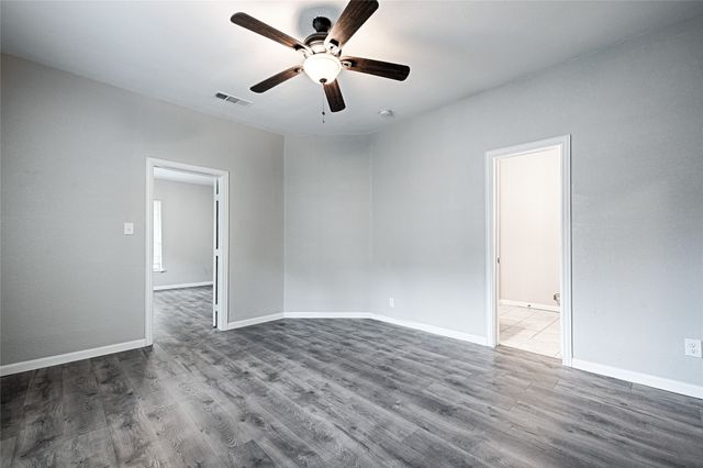 606 E Brin Street, Terrell, TX 75160
