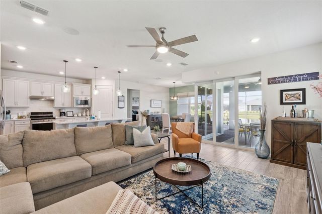 13940 DESTIN BEACH LANE, Orlando, FL 32827