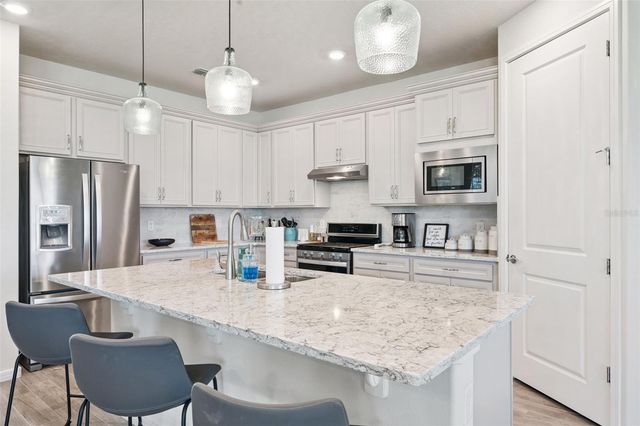 13940 DESTIN BEACH LANE, Orlando, FL 32827