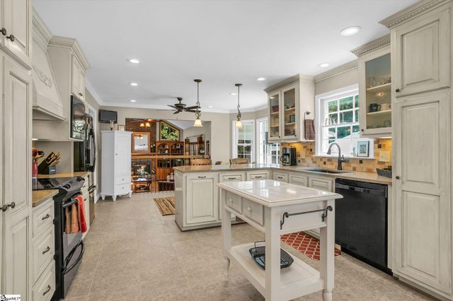 600 Rosebud Lane, Greer, SC 29650