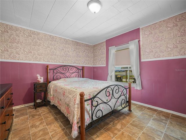 319 1ST AVENUE N, Lake Wales, FL 33859