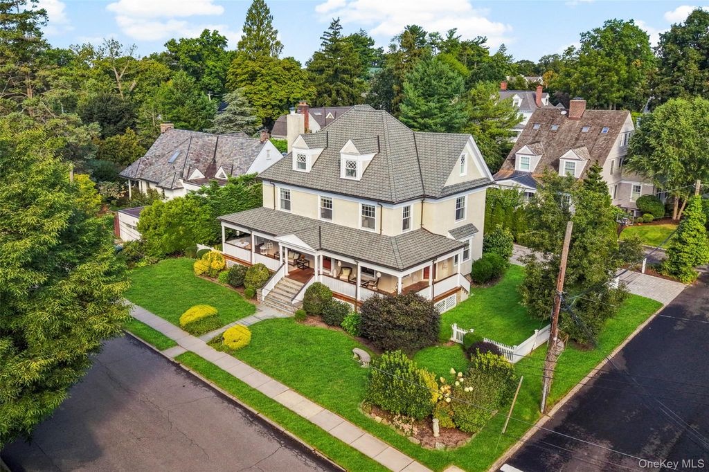 26 Linden Avenue, Larchmont, NY 10538 — exterior